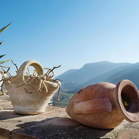 Sun-kissed Holiday In Itieli With Swimming Pool Νάρνη
